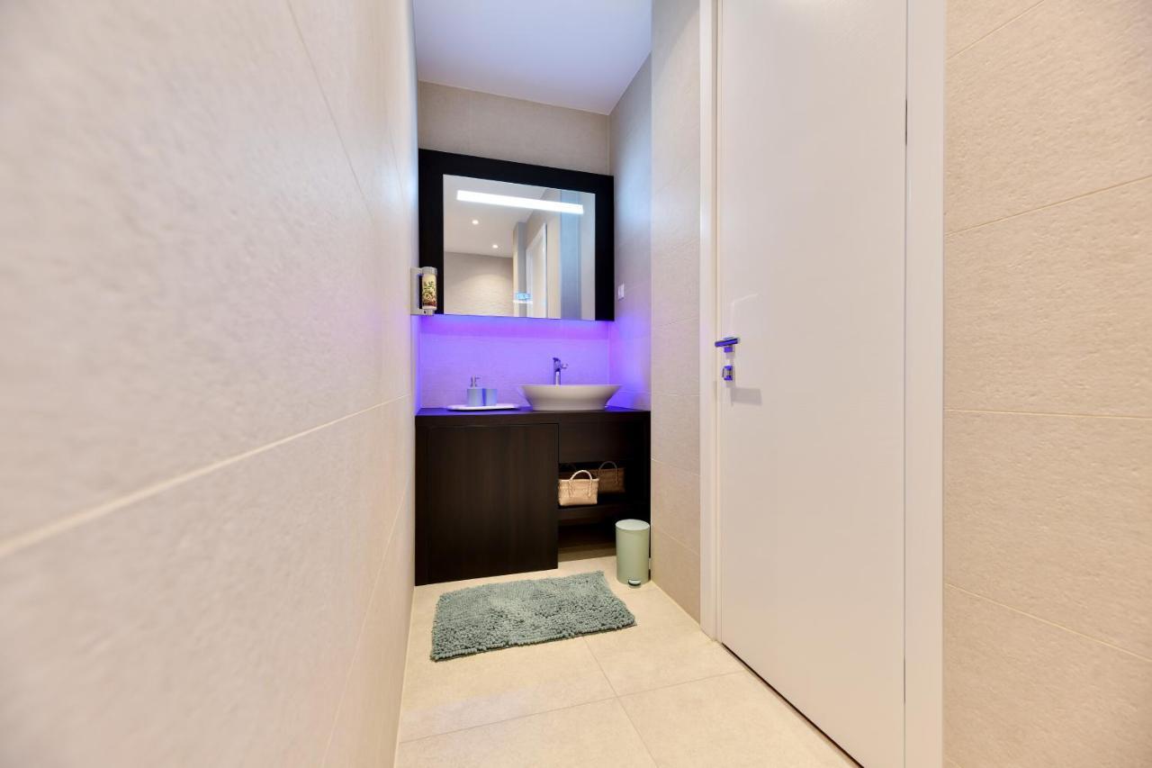 Crowonder Apartments & Rooms Oaza With Heated Swimming Pool And Sauna Турань Экстерьер фото